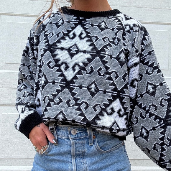 Vintage Black Patterned Sweater Sz M - Picture 1 of 5